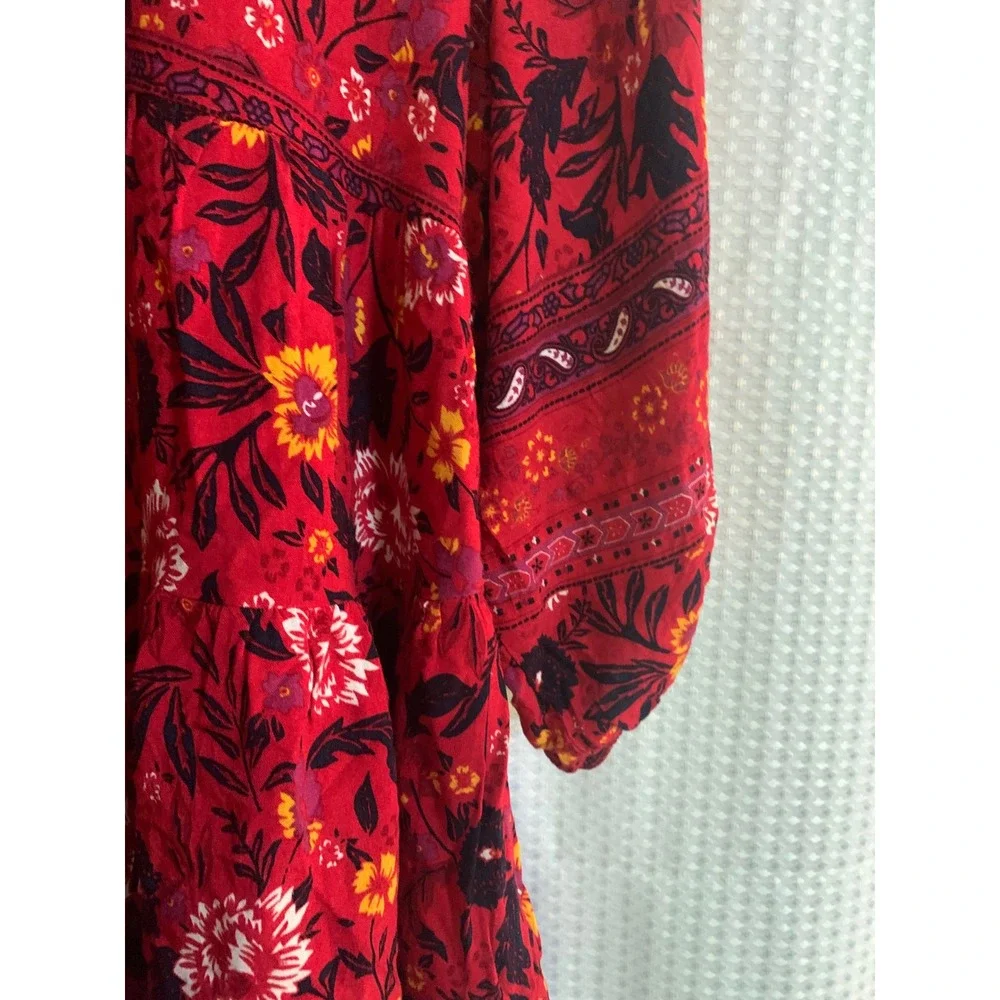 Easel Red Floral Paisley Babydoll Tunic Top Frayed Neck 3/4 Sleeve Womens Medium - Picture 6 of 10